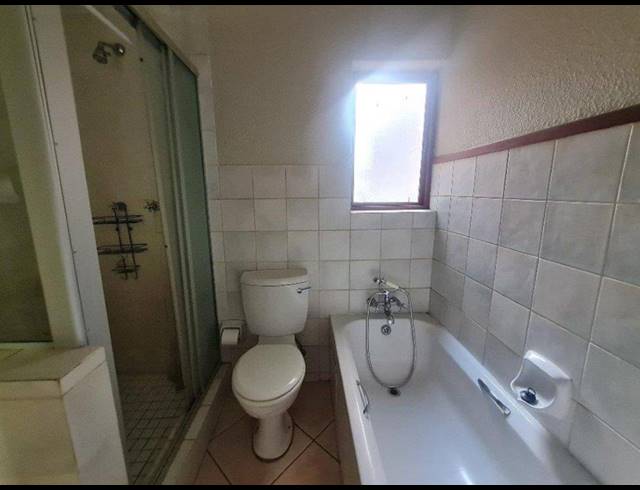 2 BEDROOM APARTMENT FOR SALE IN DOWERGLEN EXT 4